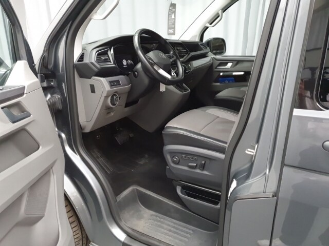 Volkswagen T6.1 Caravelle larger