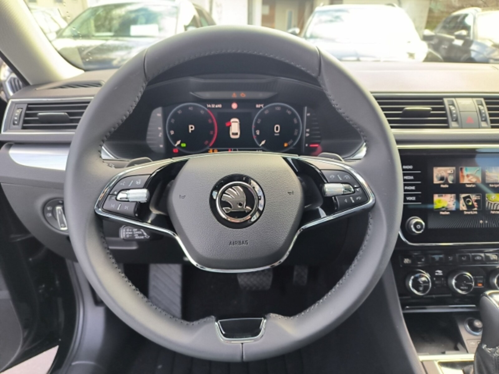 Škoda Superb Combi – Bild 9