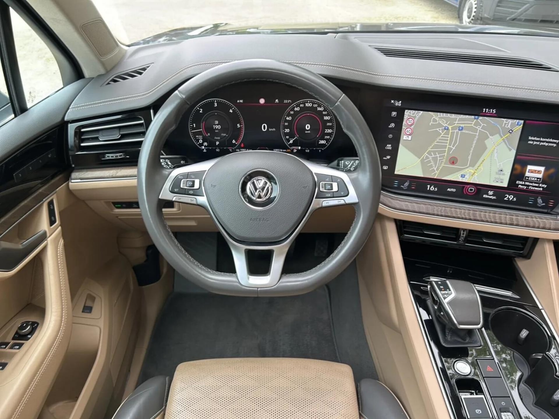 Volkswagen Touareg Model bazowy