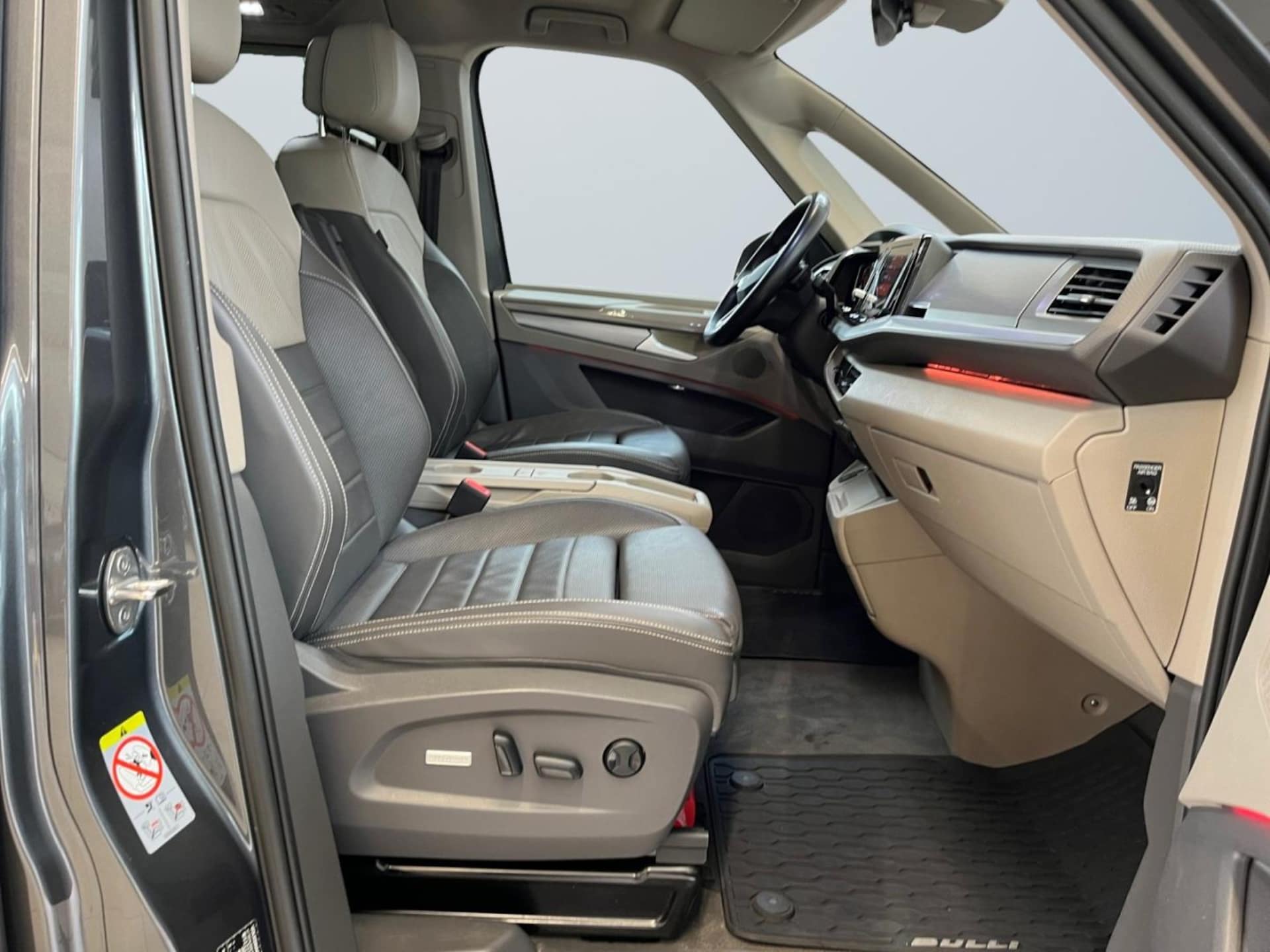 Volkswagen Multivan Style