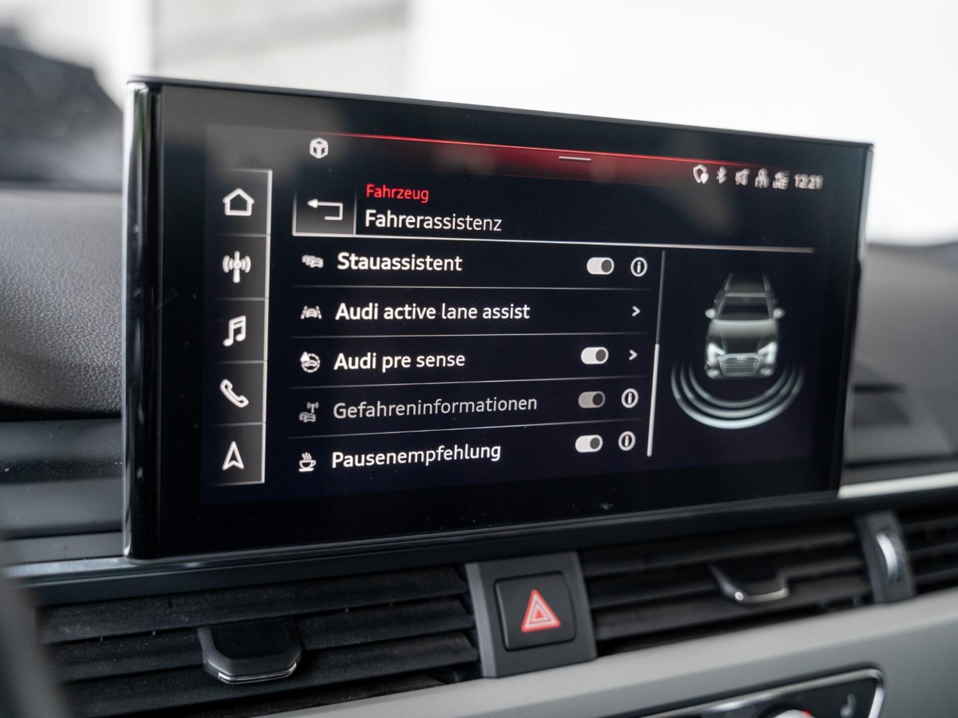 Audi A4 Avant S line