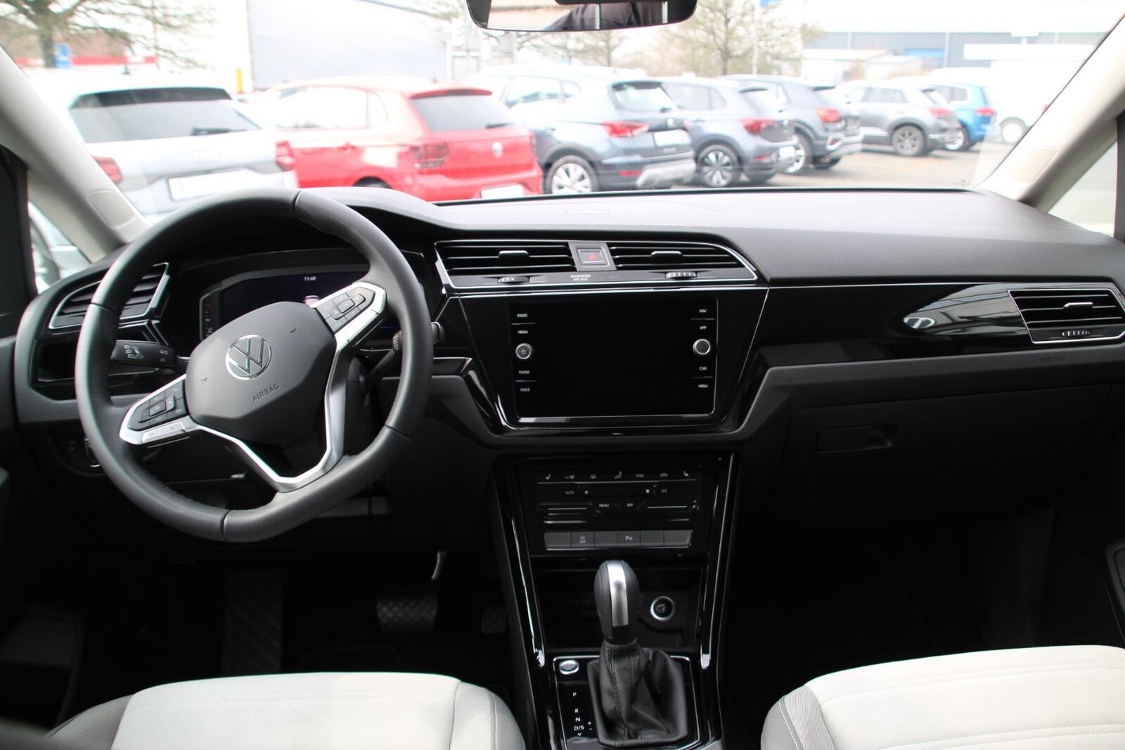 Volkswagen Touran – Bild 10