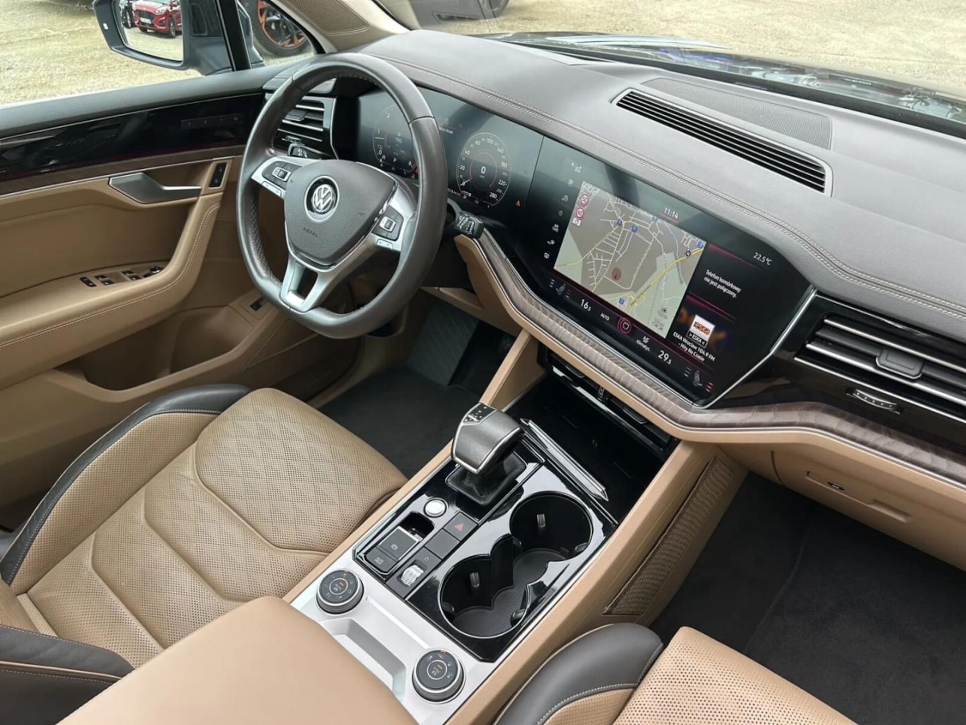 Volkswagen Touareg Model bazowy