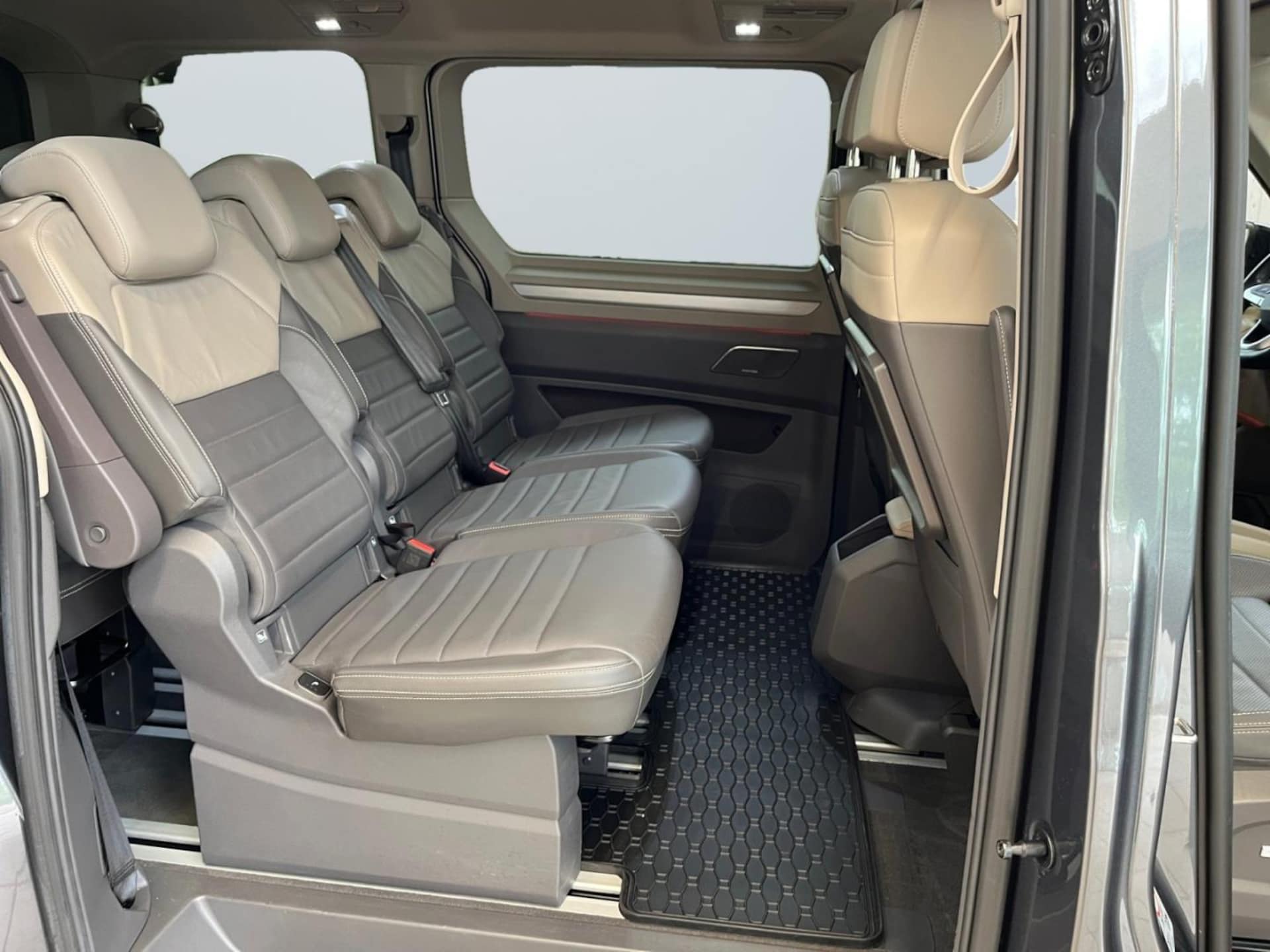 Volkswagen Multivan Style