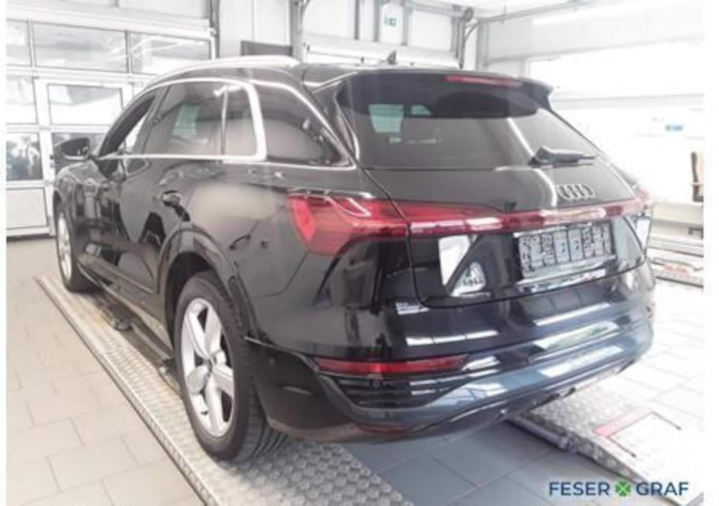 Bild über Audi Q8 e-tron advanced 50 e-tron quattro - für weitere Informationen kontaktieren Sie den Audi Partner