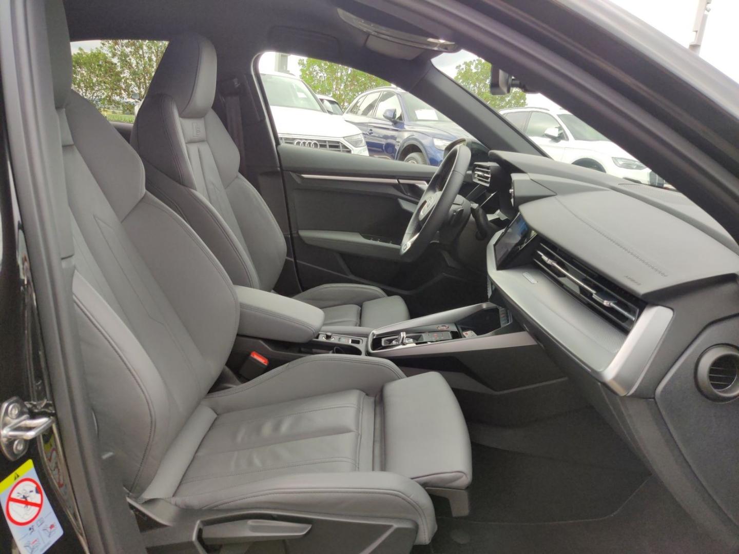 Image about Audi S3 Limousine TFSI quattro S tronic