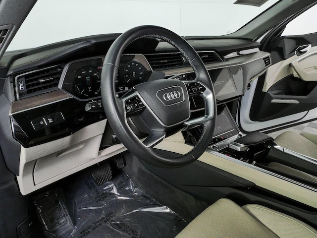 2024 Audi Q8 e-tron