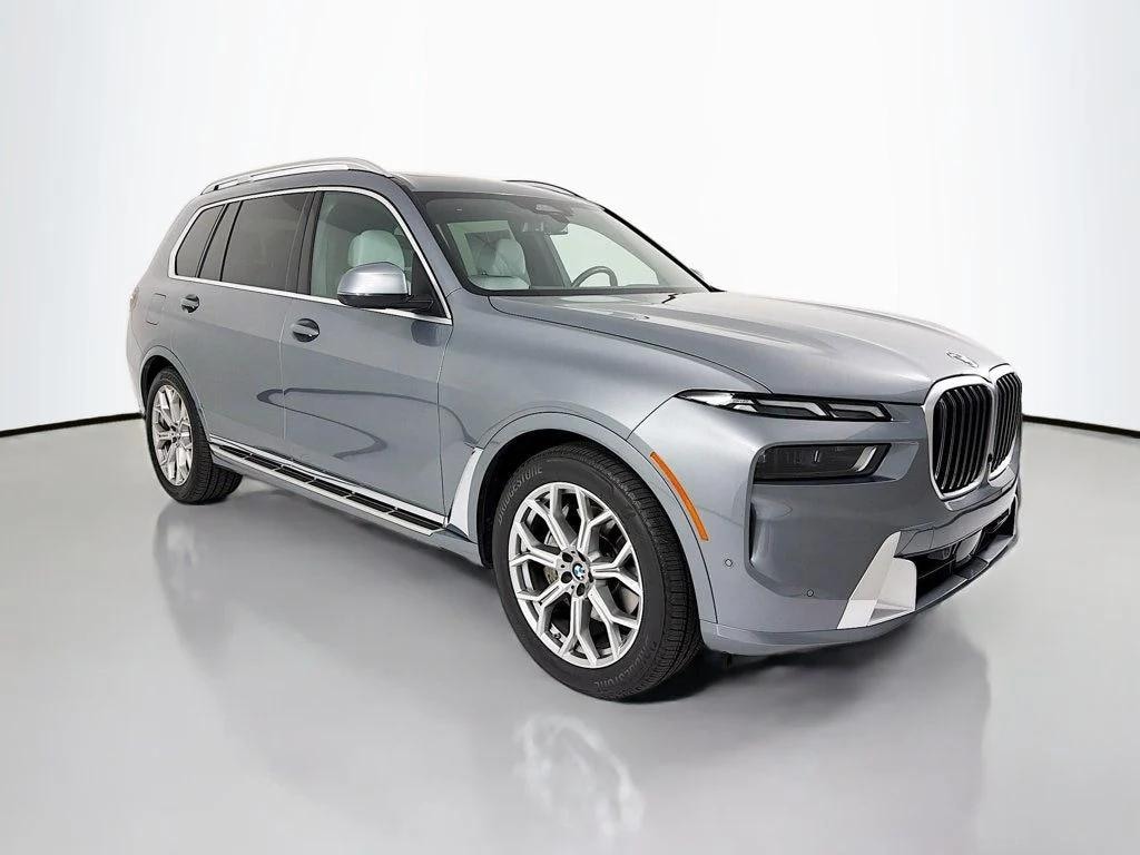 2023 BMW X7