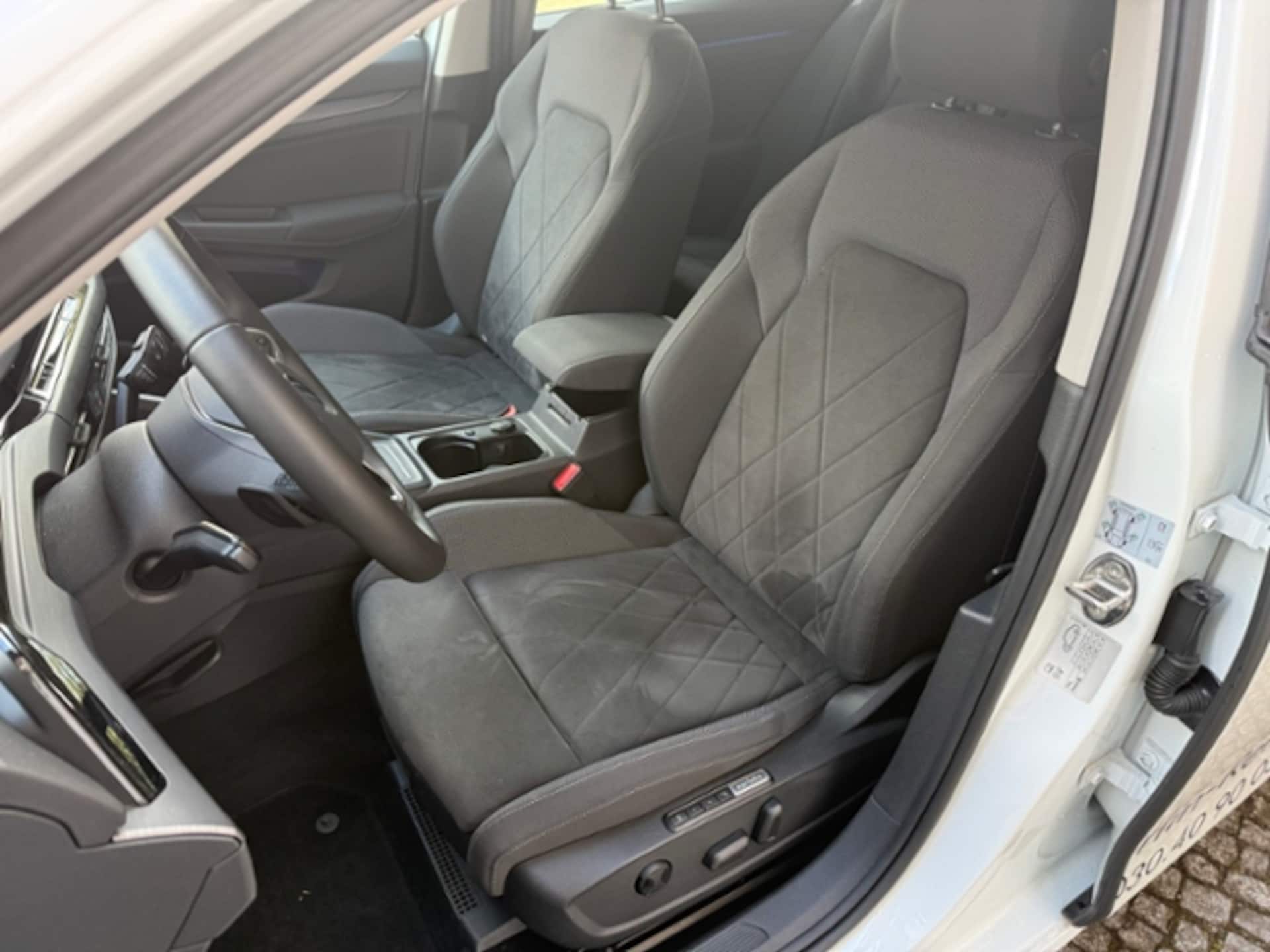 Volkswagen Golf Style