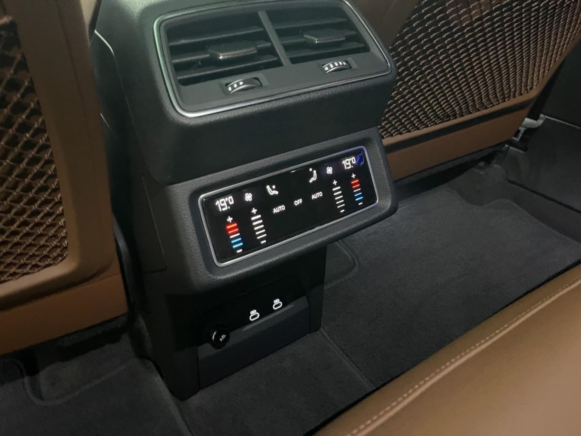 Audi e-tron S line