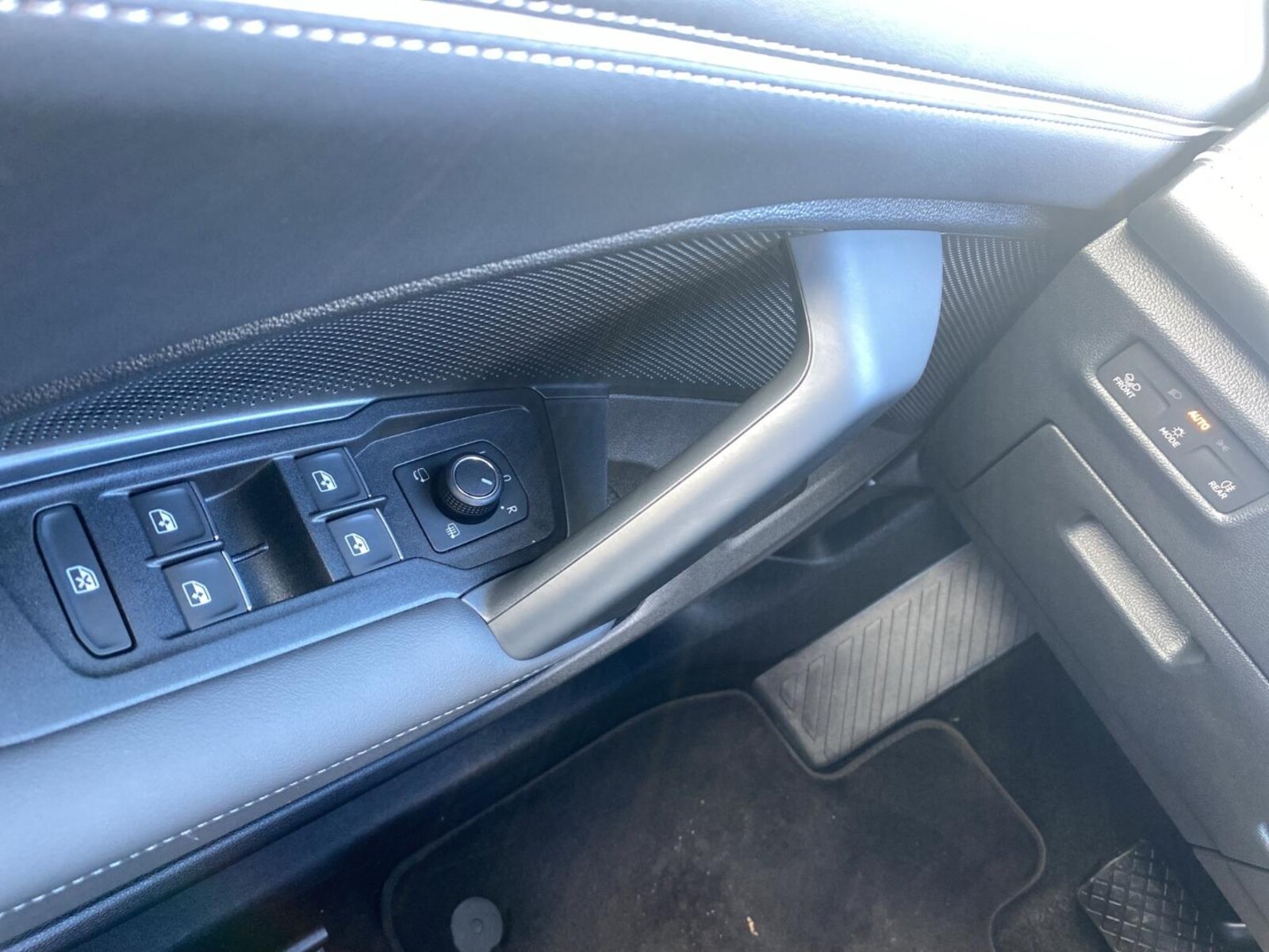 Volkswagen Tiguan – Bild 15