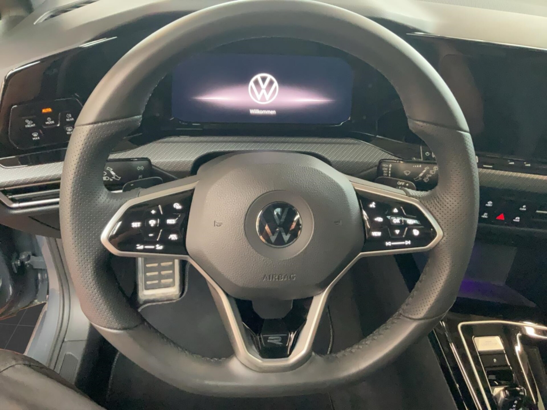 Volkswagen Golf Variant R-Line