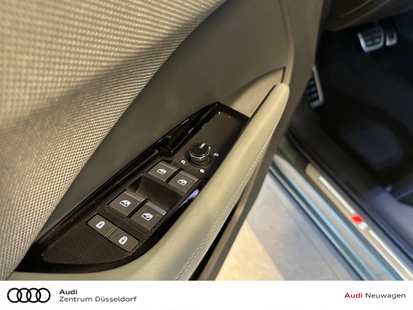Bild über Audi Q3 Sportback e-hybrid e-hybrid 200 kW S tronic - für weitere Informationen kontaktieren Sie den Audi Partner