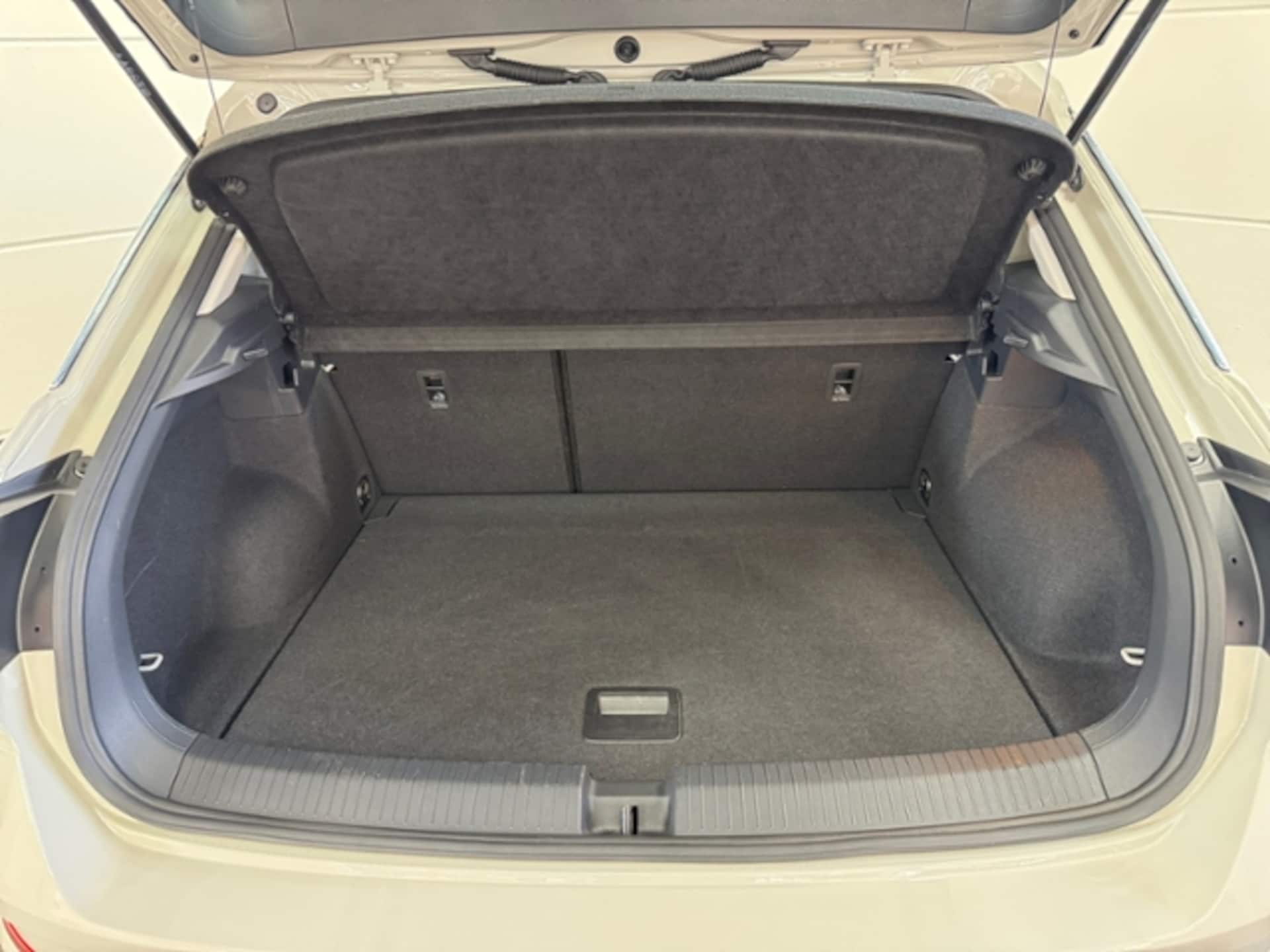 Volkswagen T-Roc Basis-Modell