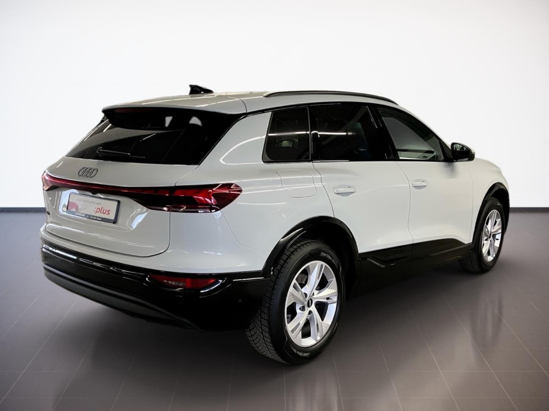 Audi Q6 SUV e-tron