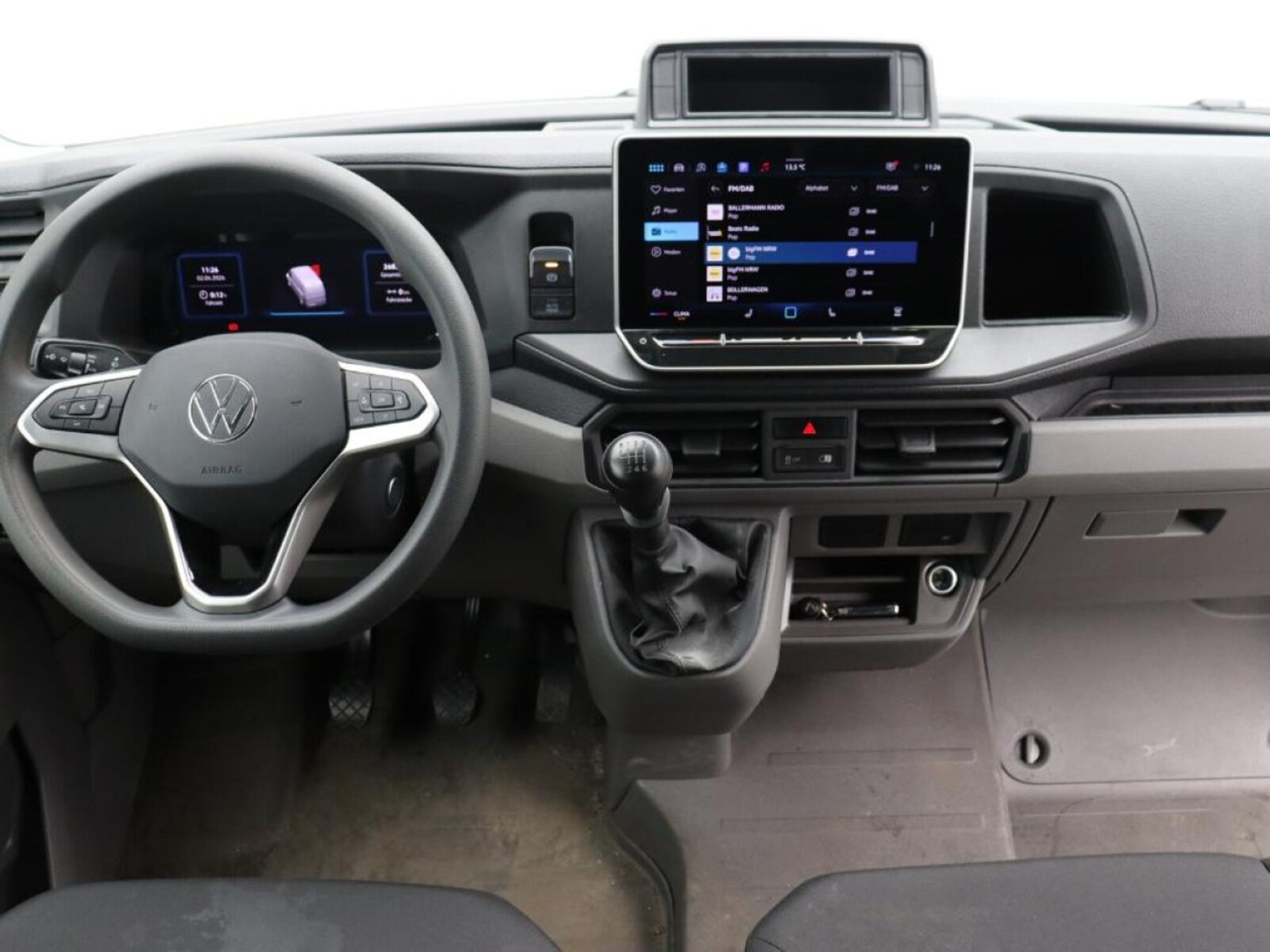 Volkswagen Crafter Kasten mittlerer Radstand – Bild 5