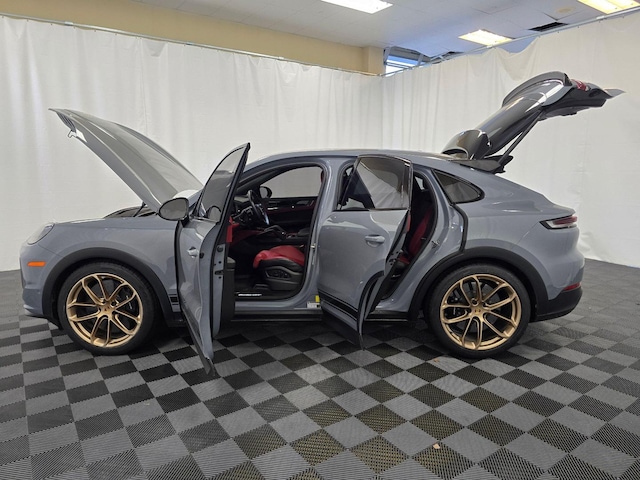 2024 Porsche Cayenne Coup Turbo GT - Photo 13