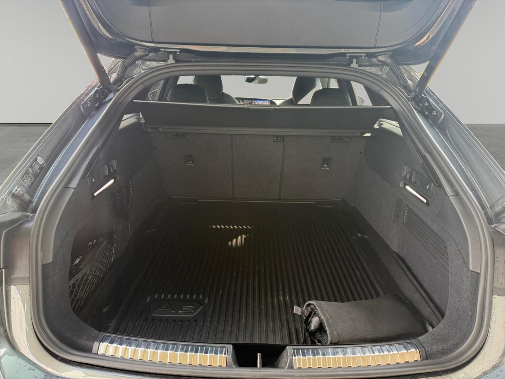Audi A6 Avant edition one