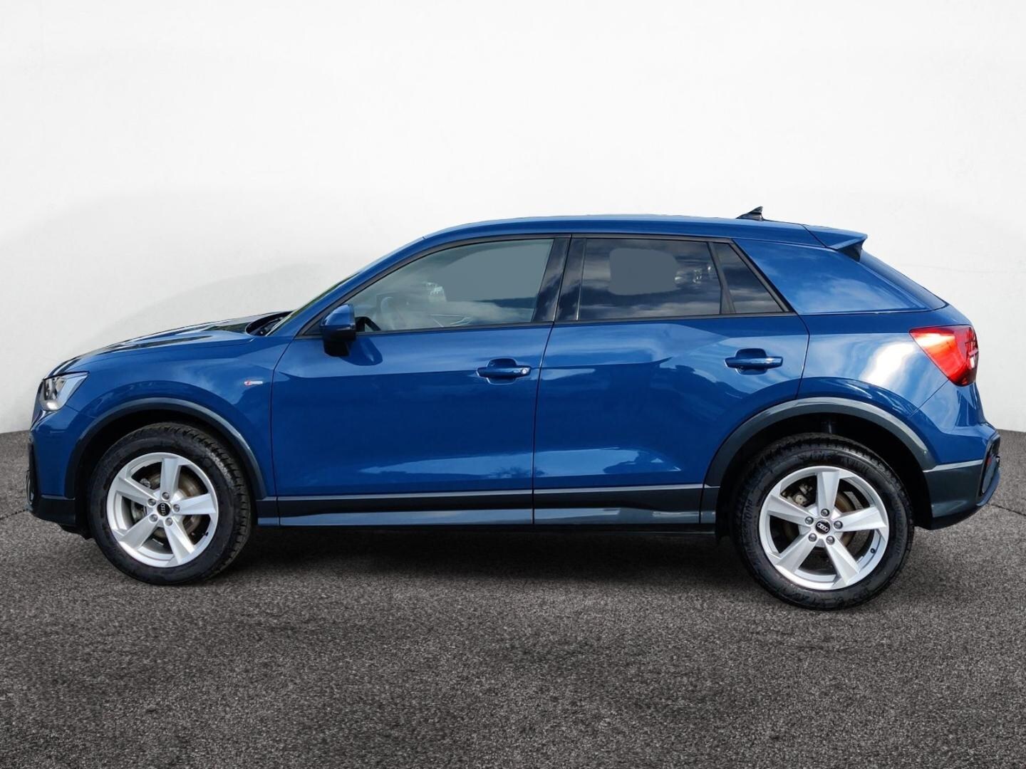 Bild über Audi Q2 S line 35 TFSI S tronic - für weitere Informationen kontaktieren Sie den Audi Partner