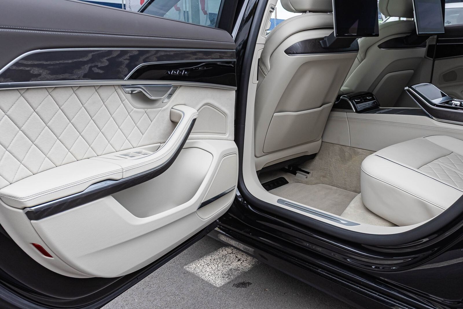 Image about Audi A8 L 50 TDI quattro tiptronic