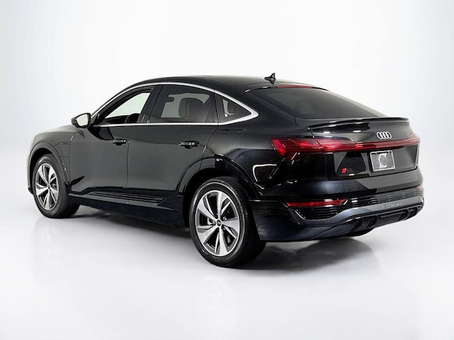 2024 Audi Q8 Sportback e-tron