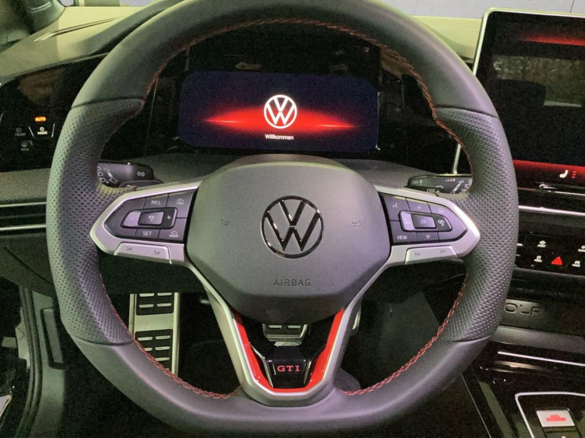 Volkswagen Golf GTI