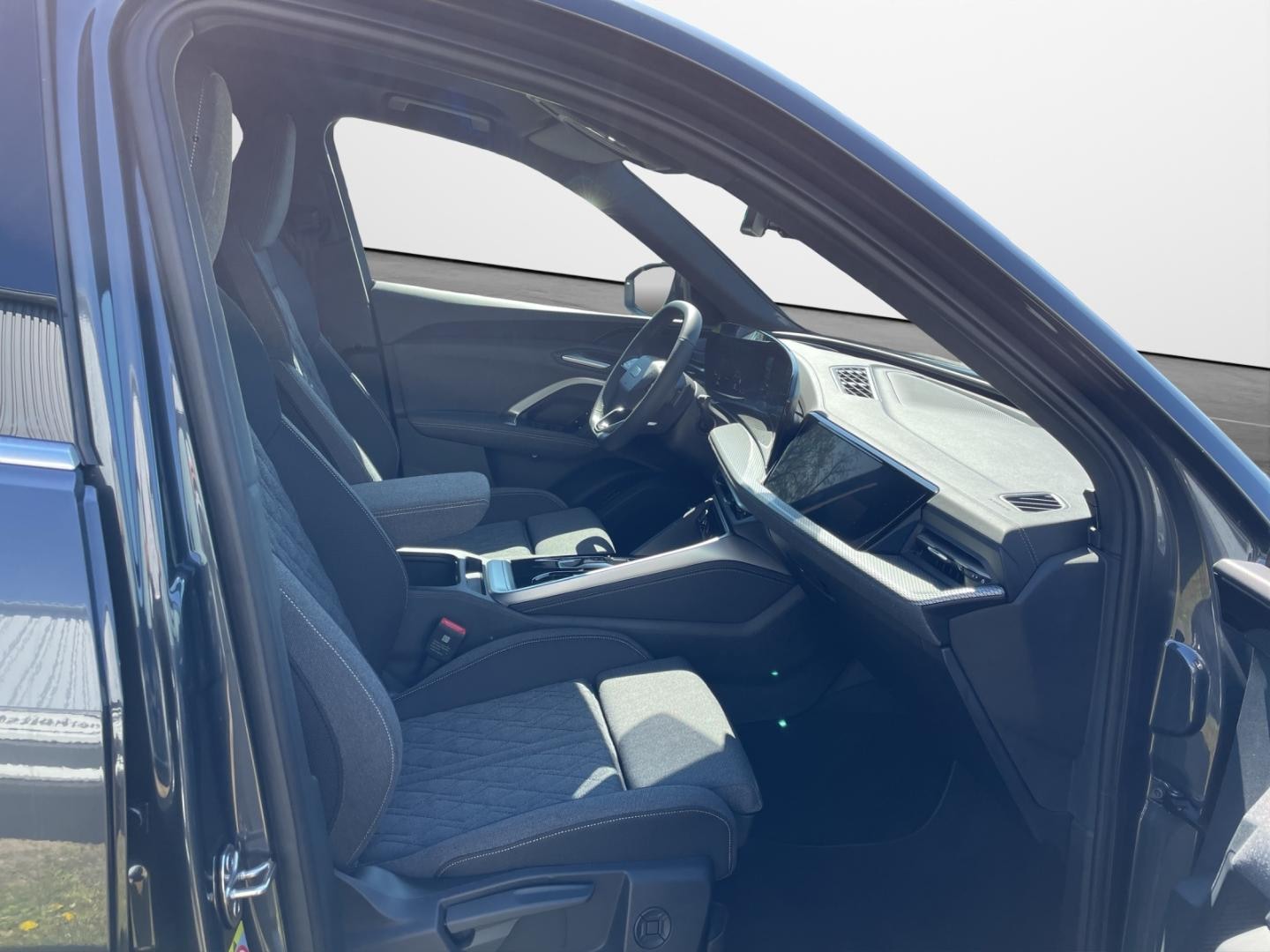 Bild über Audi Q5 SUV TFSI 150 kW S tronic - für weitere Informationen kontaktieren Sie den Audi Partner