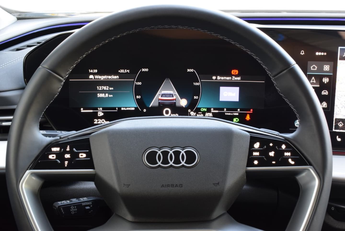 Bild über Audi Q5 SUV TDI quattro 150 kW S tronic - für weitere Informationen kontaktieren Sie den Audi Partner