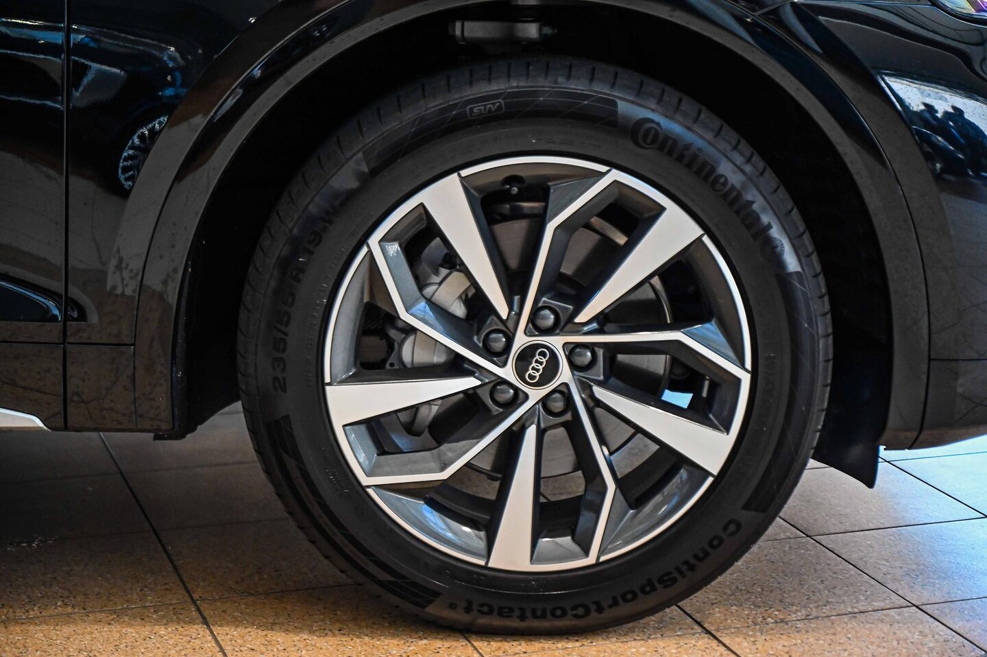 Image about Audi Q5 35 TDI S tronic