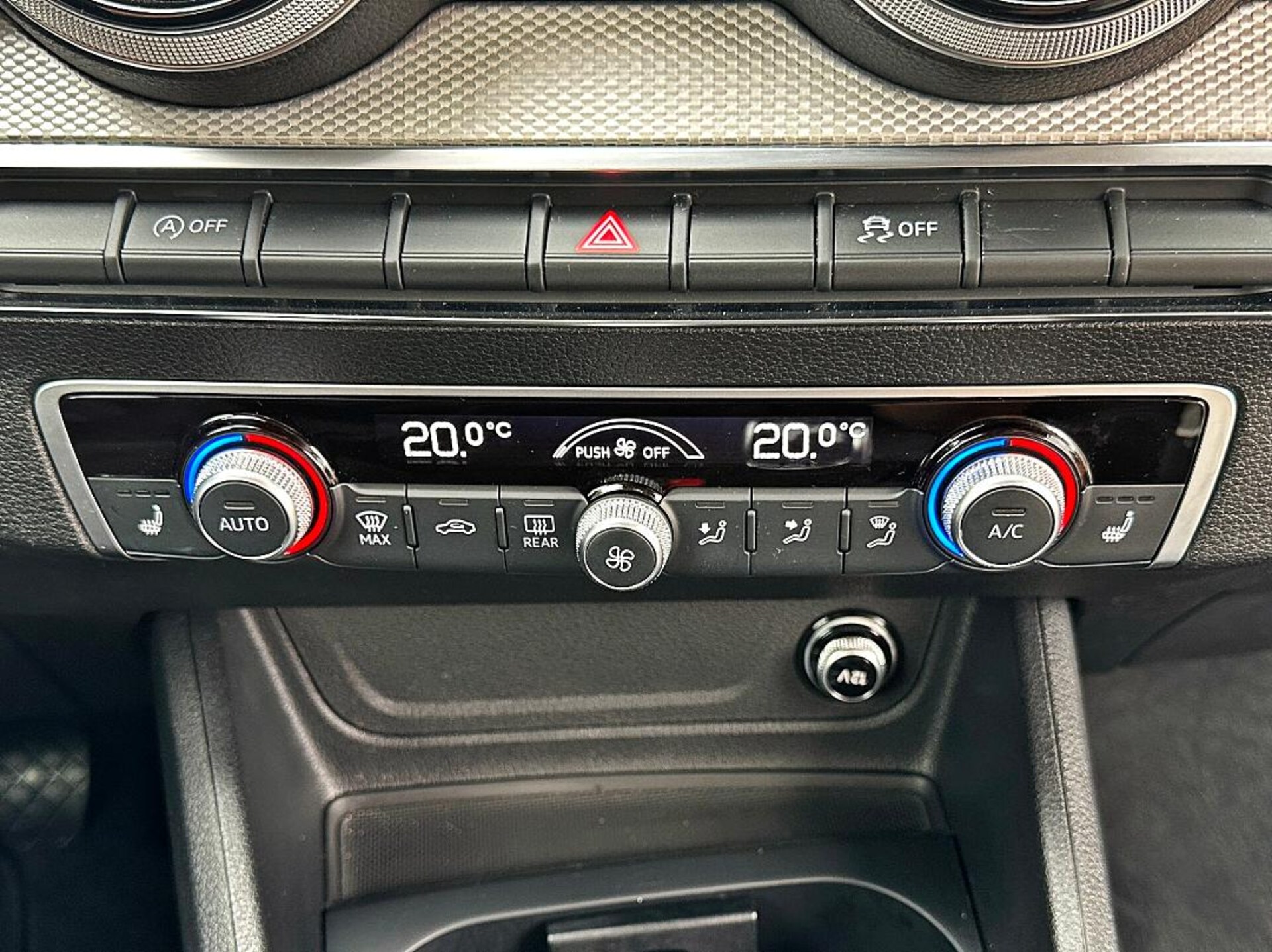 Audi Q2 S line