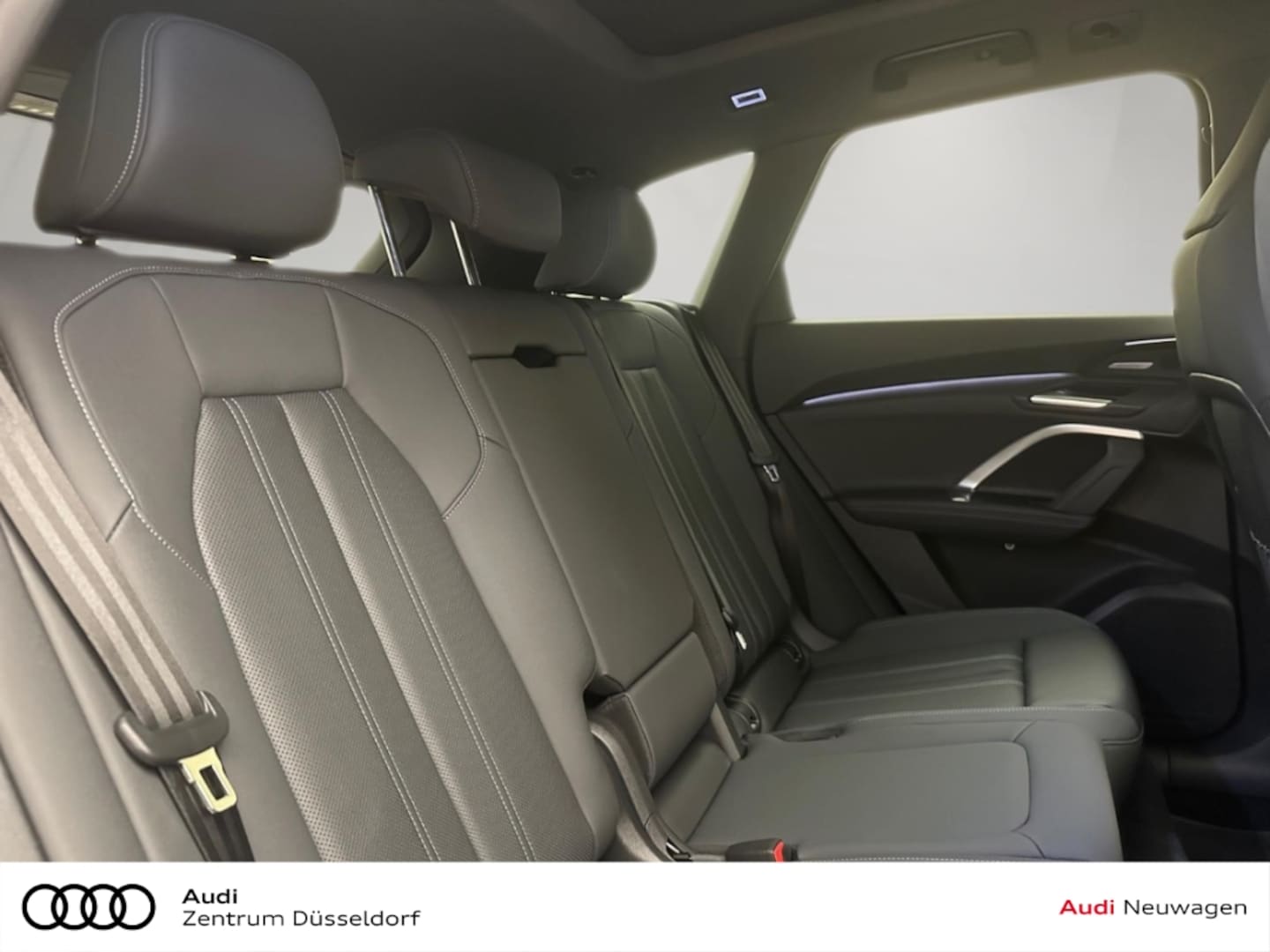 Bild über Audi Q5 SUV TDI quattro 150 kW S tronic - für weitere Informationen kontaktieren Sie den Audi Partner