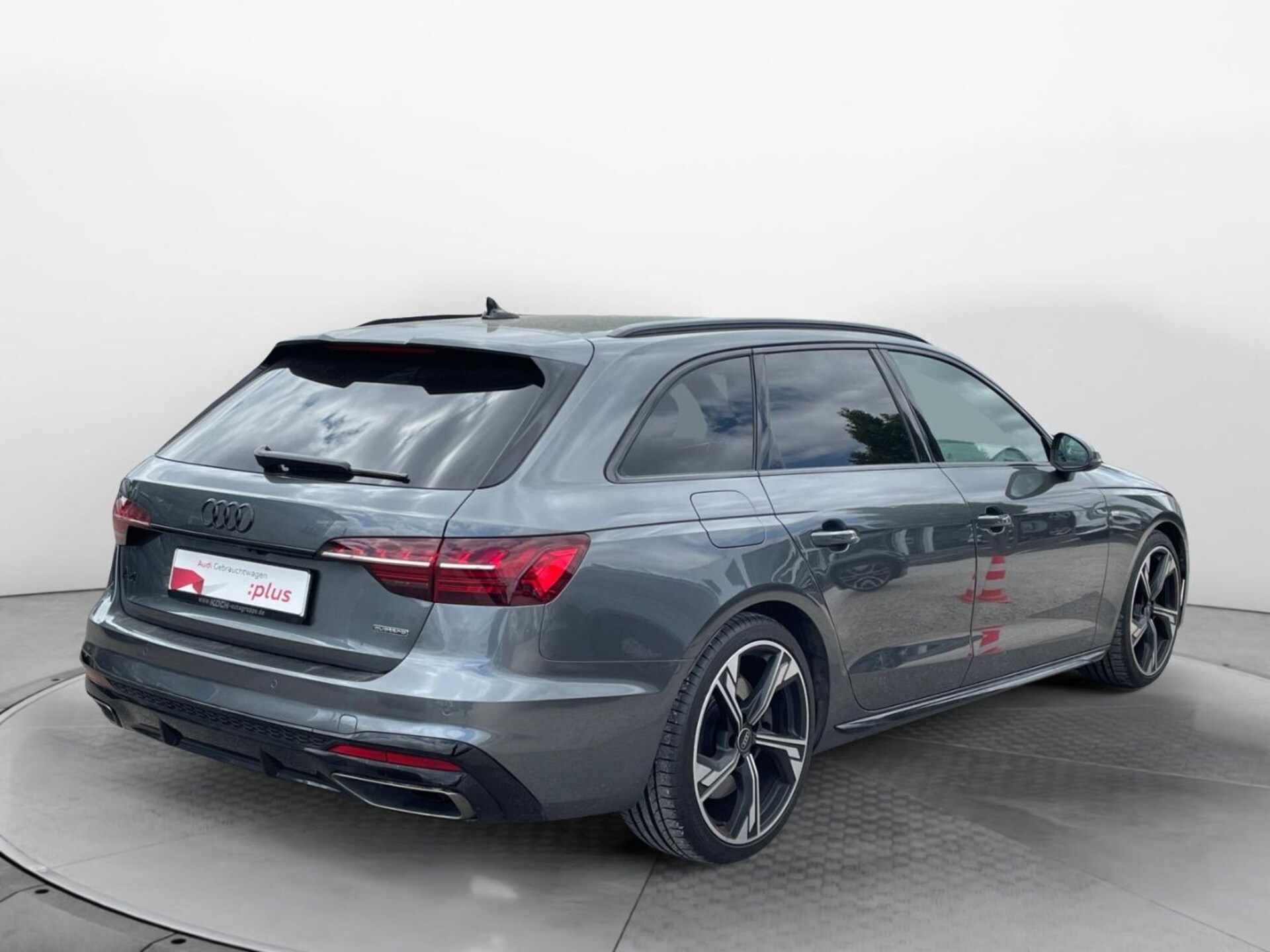 Audi A4 Avant S line