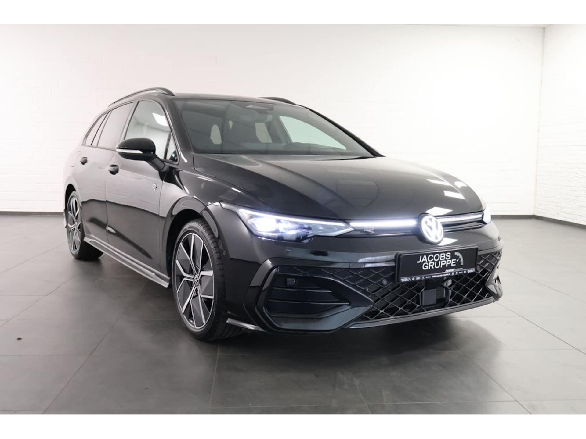 Volkswagen Golf Variant R-Line