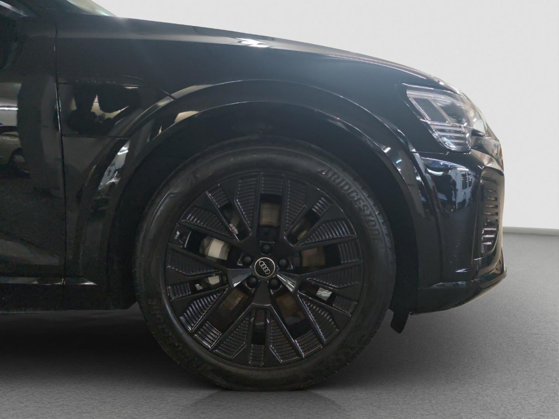 Audi Q8 Sportback e-tron S line