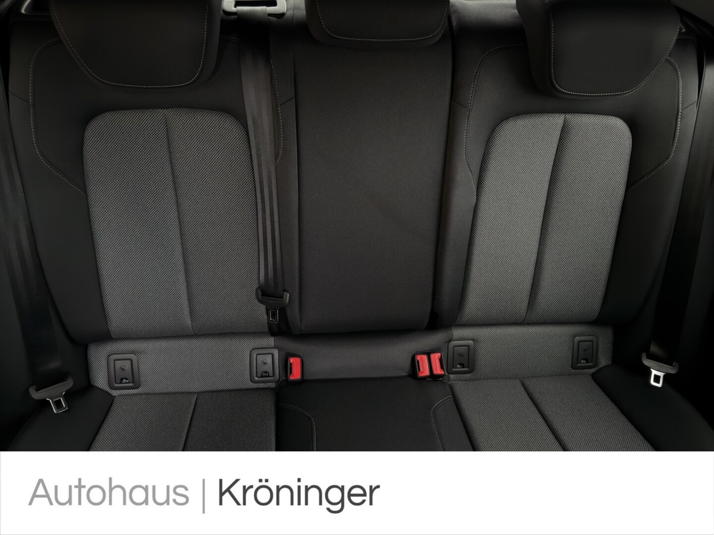 Bild über Audi Q2 advanced 35 TFSI 110(150) kW(PS) S tronic - für weitere Informationen kontaktieren Sie den Audi Partner
