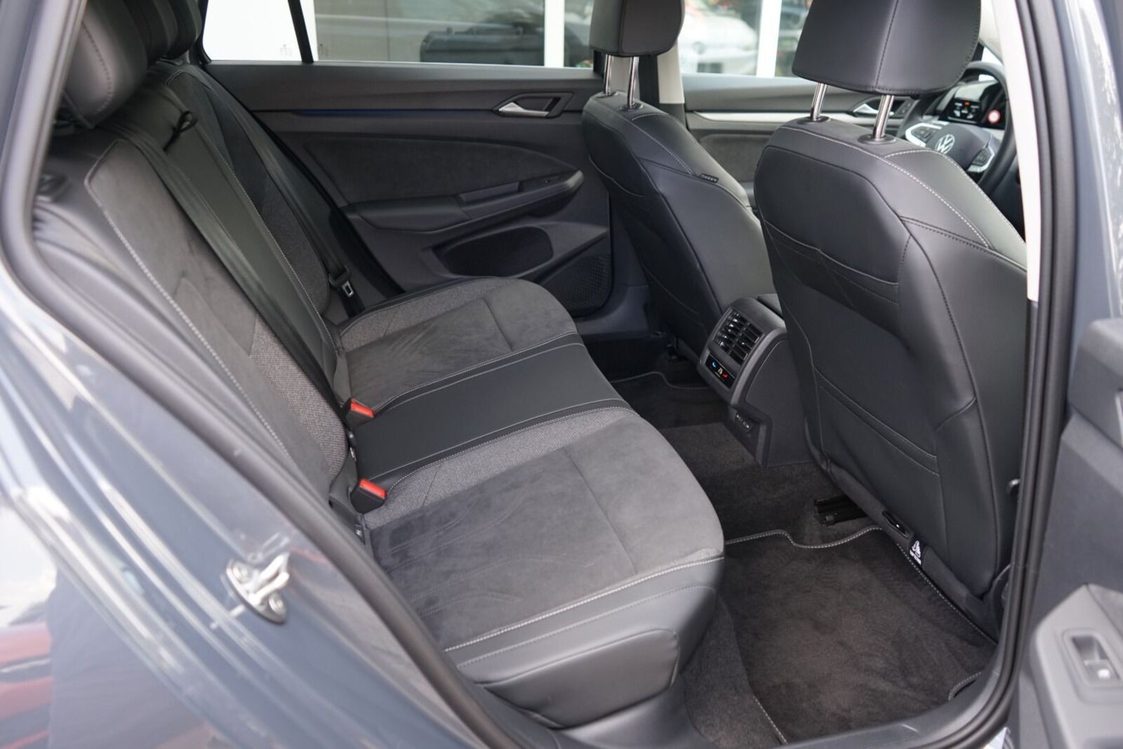 Volkswagen Golf Variant – Bild 9