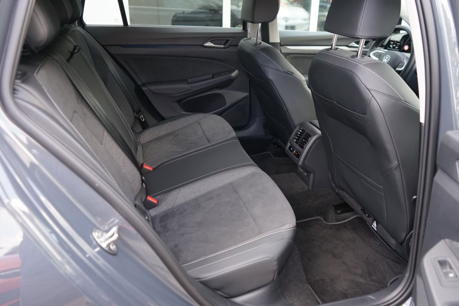 Volkswagen Golf Variant Style