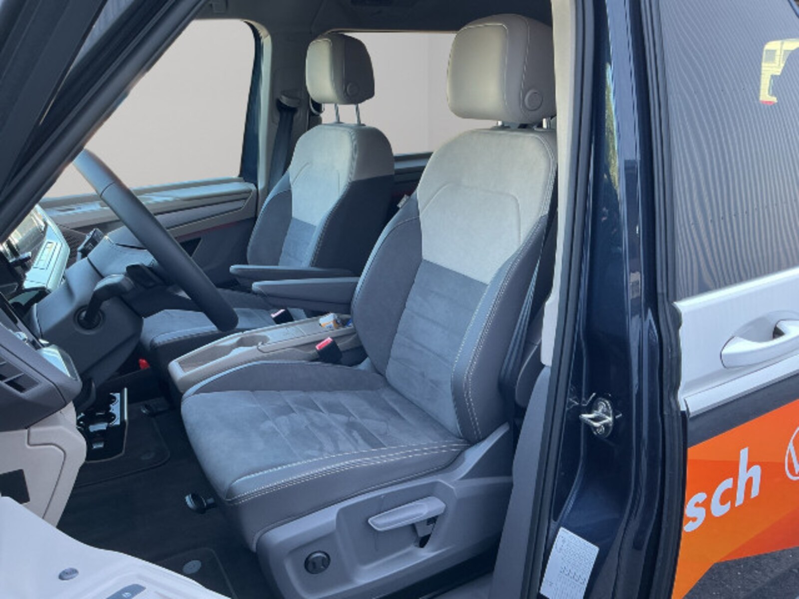 Volkswagen Multivan Langversion – Bild 11