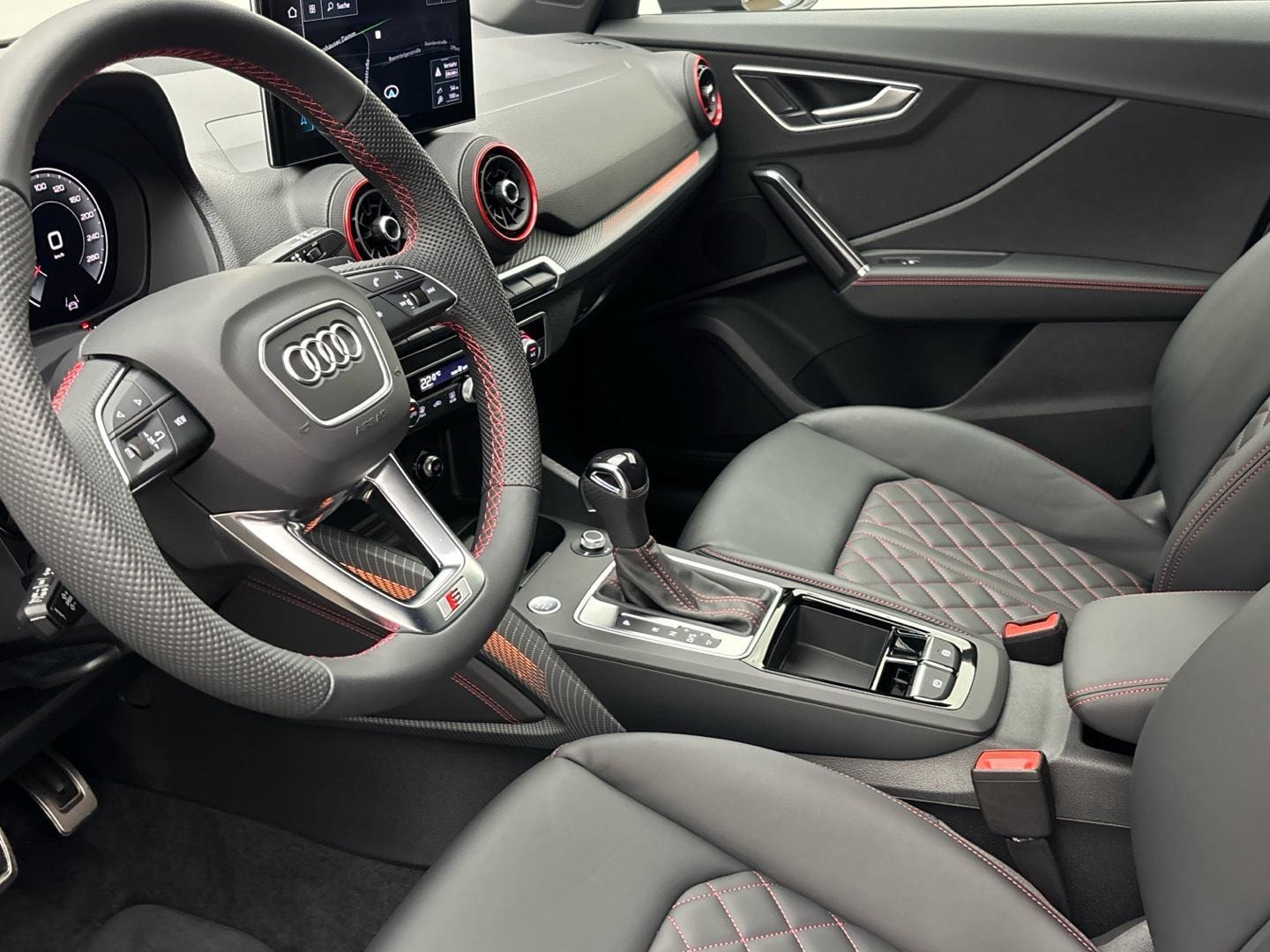 Bild über Audi Q2 S line 35 TFSI S tronic - für weitere Informationen kontaktieren Sie den Audi Partner