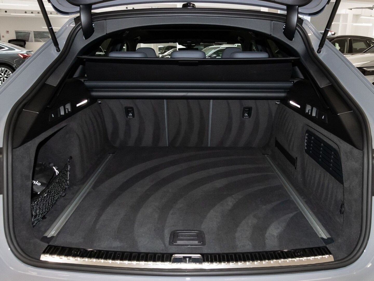 Bild über Audi S6 Avant TDI quattro tiptronic - für weitere Informationen kontaktieren Sie den Audi Partner