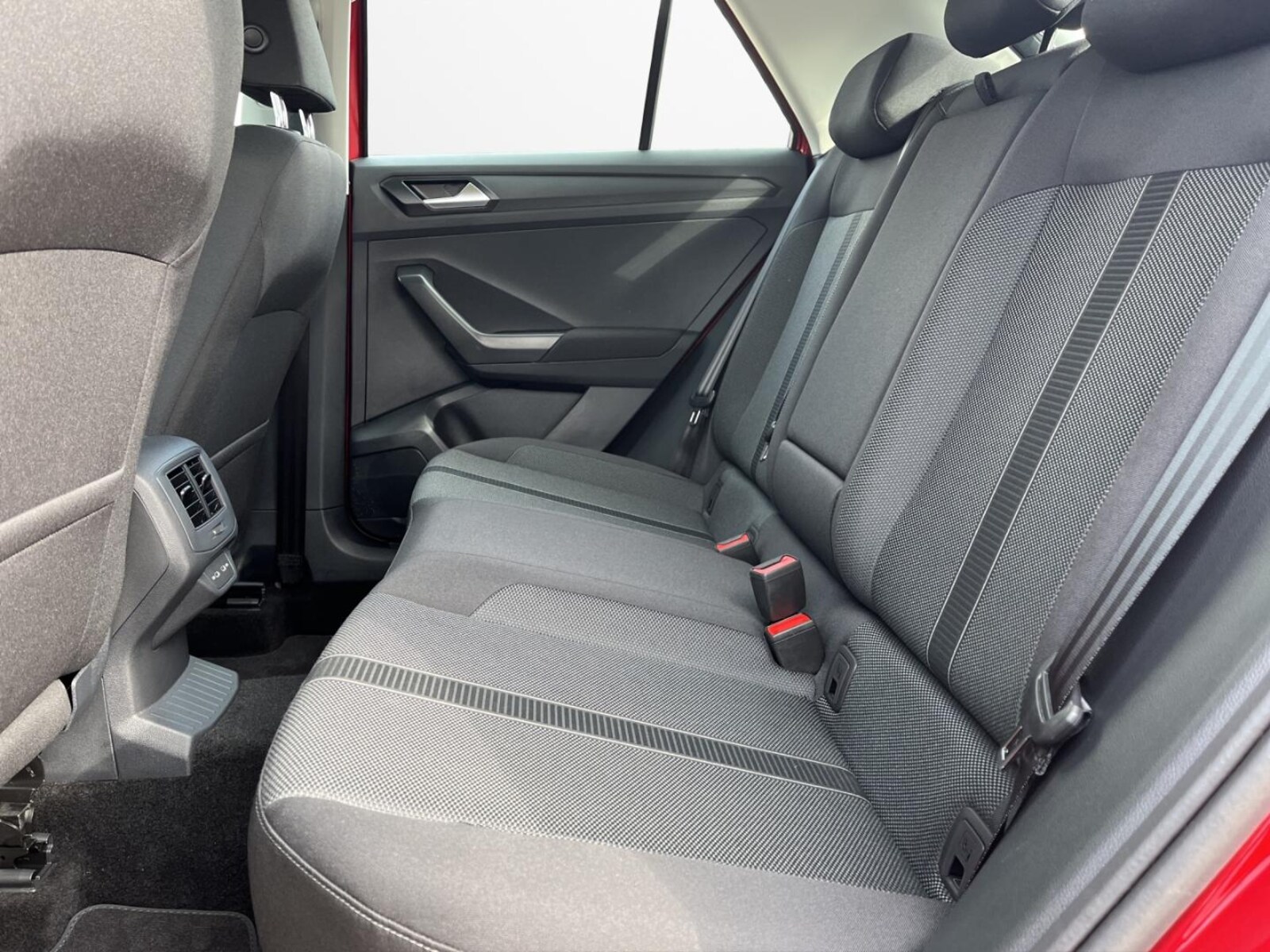 Volkswagen T-Roc – Bild 12