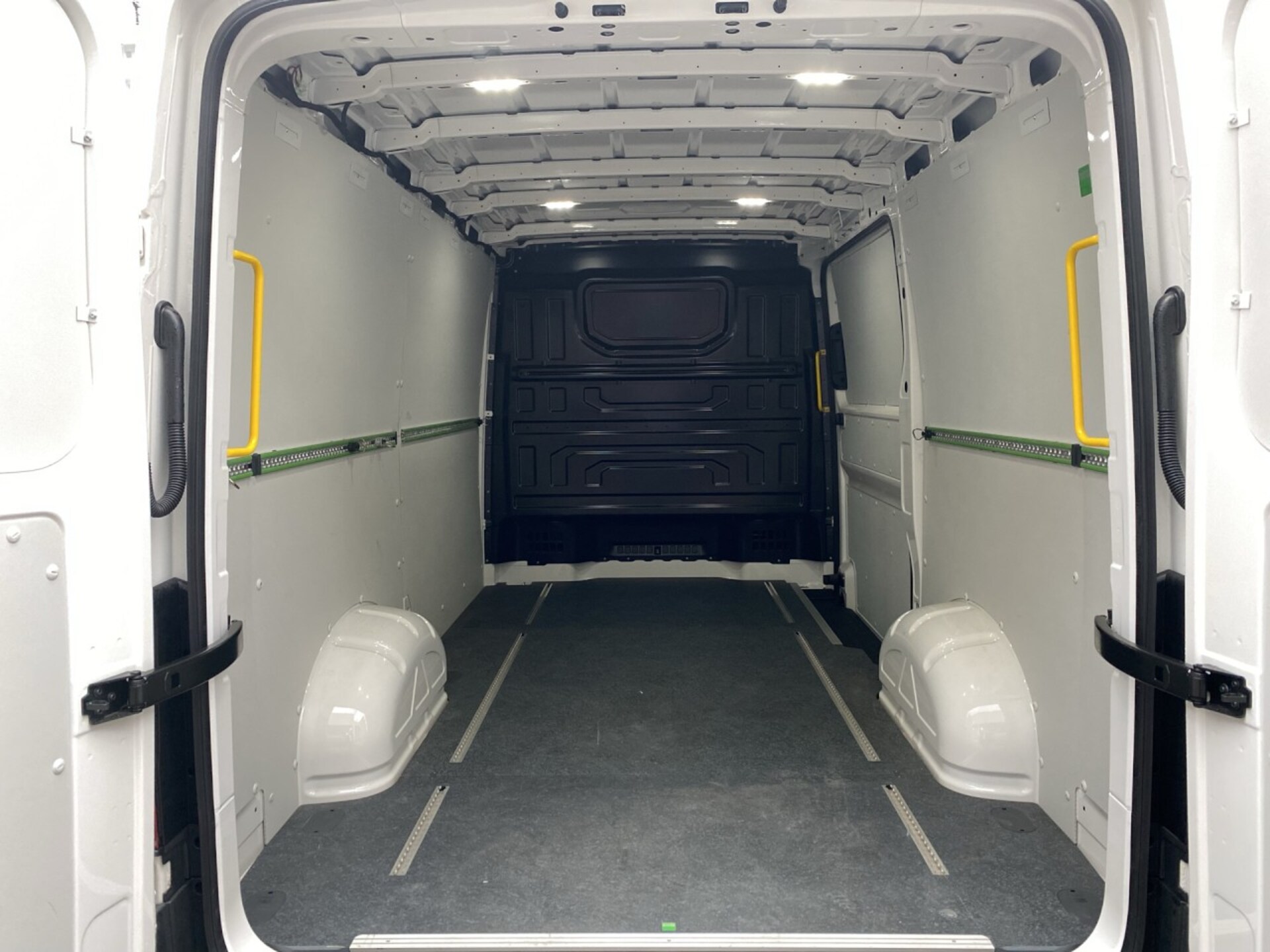 Volkswagen Crafter Kasten mittlerer Radstand