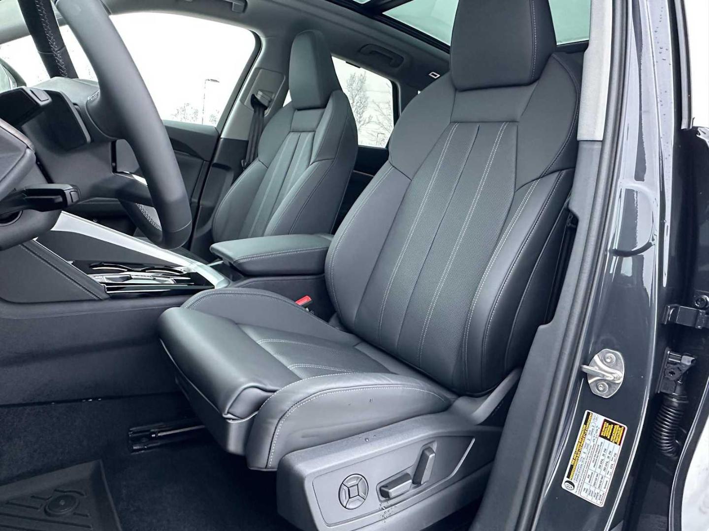 2025 Audi Q5 Premium Plus - Photo 22
