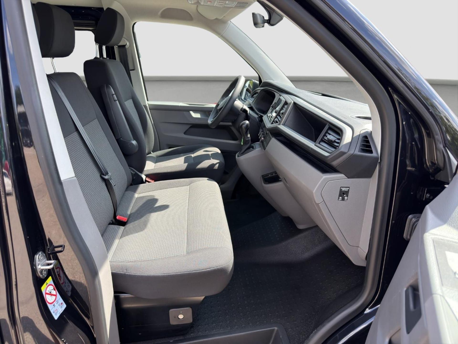 Volkswagen T6.1 Transporter Kombi kurzer Radstand