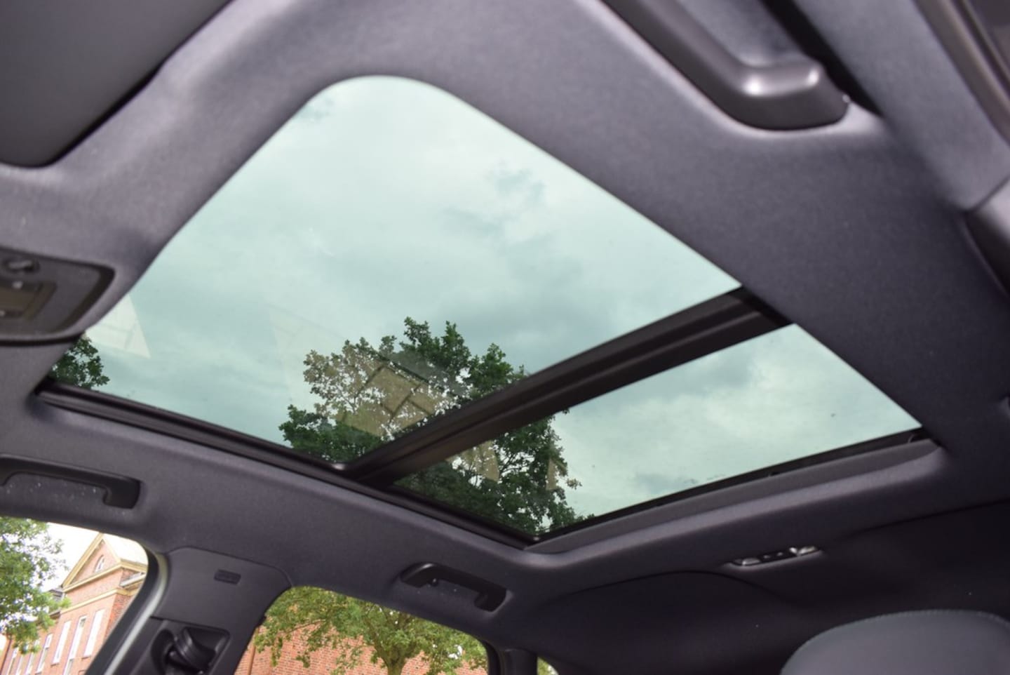 Bild über Audi Q3 TDI quattro 142 kW S tronic - für weitere Informationen kontaktieren Sie den Audi Partner