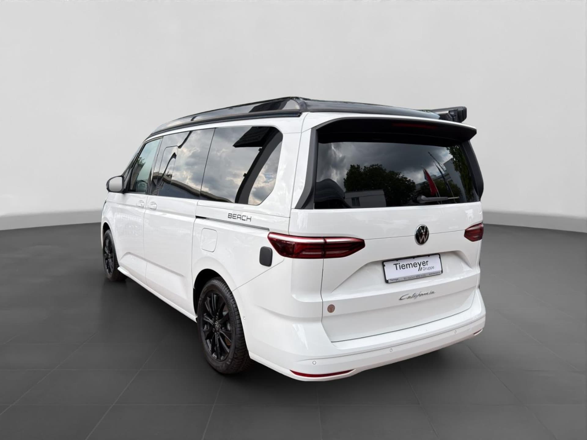 Volkswagen California Beach Camper