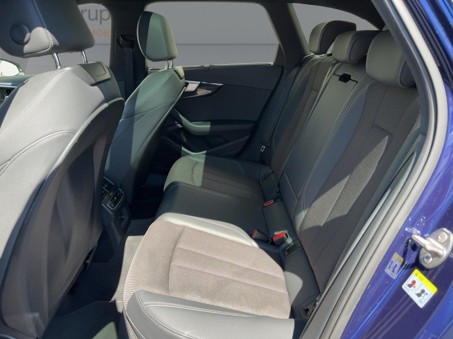 Audi A4 Avant S line