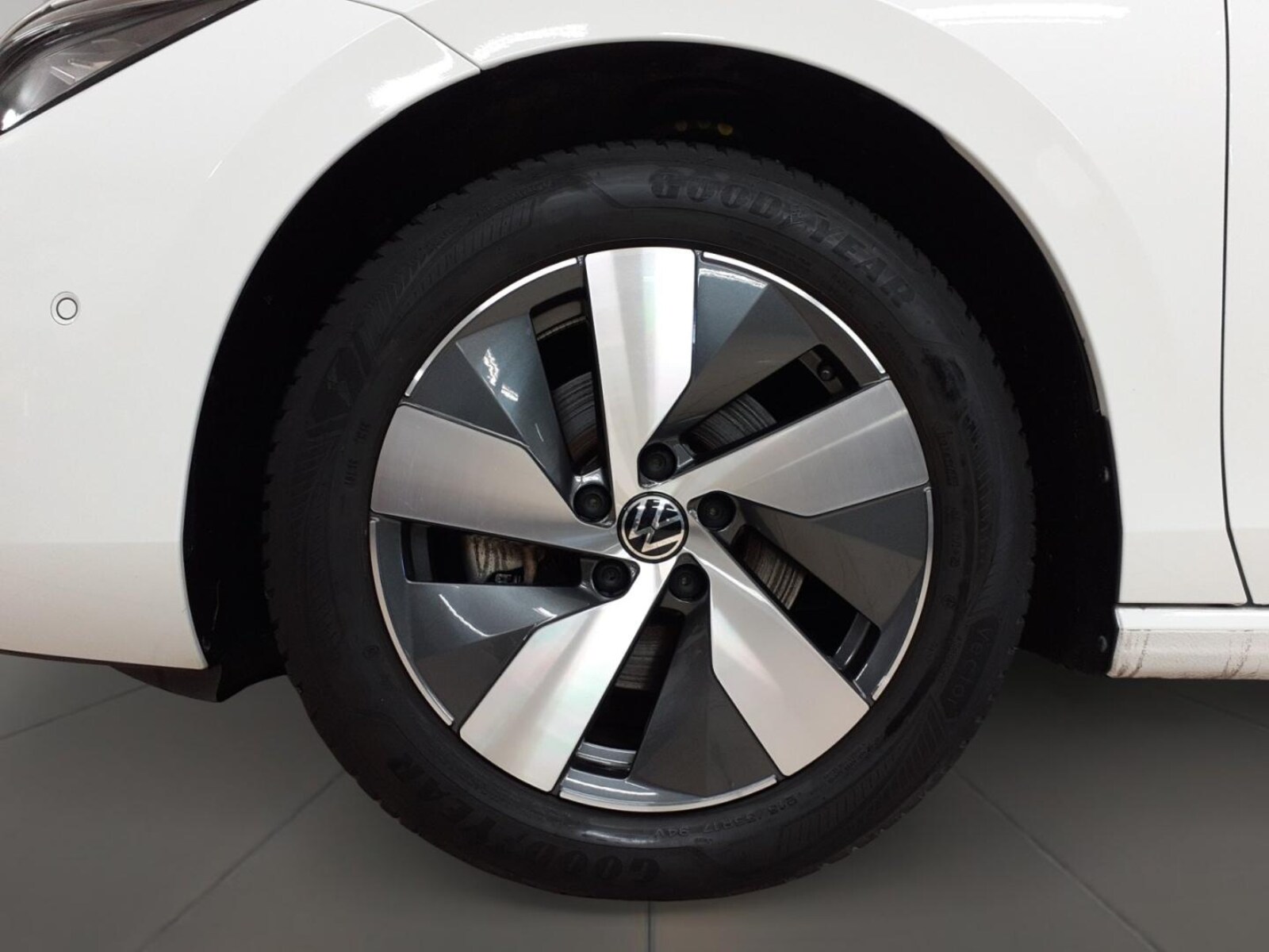 Volkswagen Passat – Bild 7