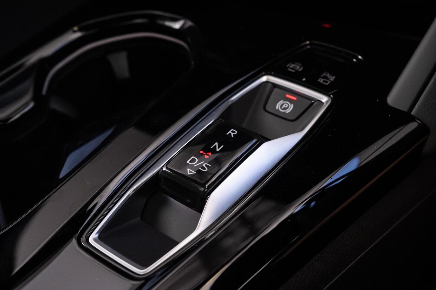 Image about Audi Q5 SUV TDI quattro 150 kW sport