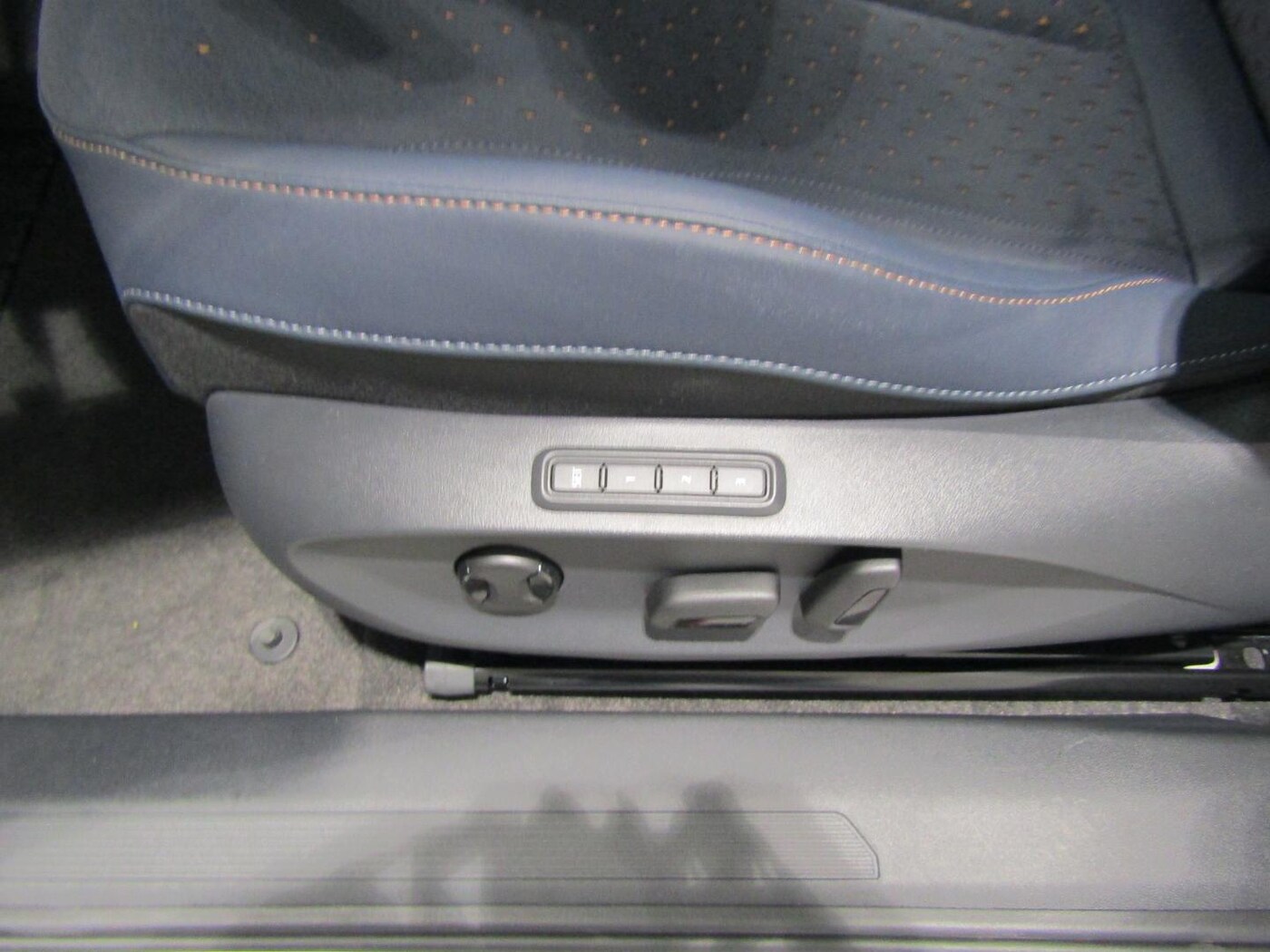 CUPRA Tavascan VZ First Edition Dual Motor AWD 77kWh 250 kW (340 CV) — photo 14